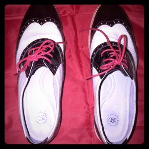 Vintage Johnston & Murphy Women’s Size 7 Loafers